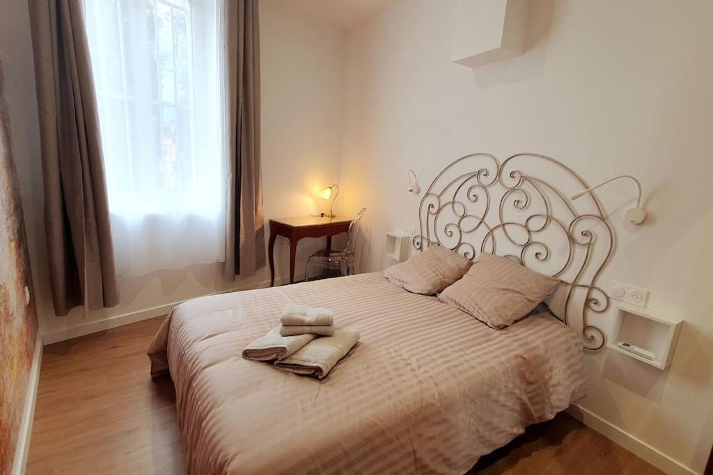 Classe 4 Etoiles - Cybele - Centre Ville 2 Chambres, Cour Privative Et Garage Vienne  Exteriör bild